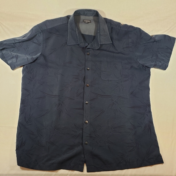 Van‎ Heusen Mens Button Up Shirt Blue Floral Hawaiian XL 17-17 1/2 Short Sleeve - Picture 1 of 9